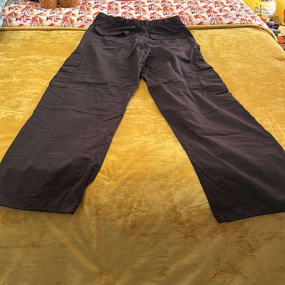 Cargo Easy Pants by Gap - Picture 6 of 8